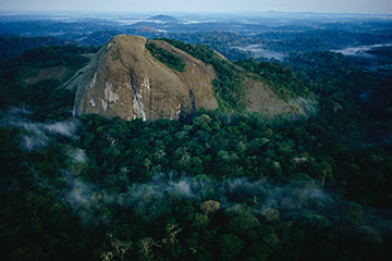 加蓬莫安达机场三字代码(MFF),莫安达机场(Moanda airport)四字码,加蓬机场三字码查询